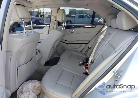 2014 Mercedes-Benz E 350 z USA, uszkodzony, nr VIN WDDHF5KB7EA929400